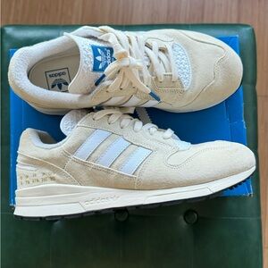 Real suede Adidas Beige Sneakers, size us 8, uk 7,5, men